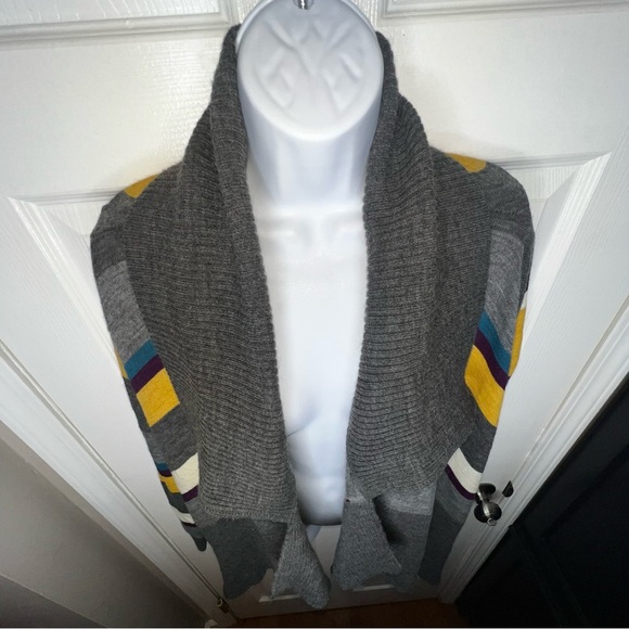 Stambecco Women’s Medium Gray Wool Knit Cardigan Sweater Top M Made In Italy - Picture 3 of 16